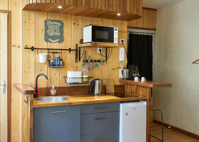 De La Victoire, Centre-ville, Parking Gratuit *